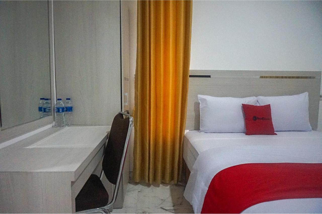 Reddoorz Near Araya Family Club House Hotel Malang Luaran gambar